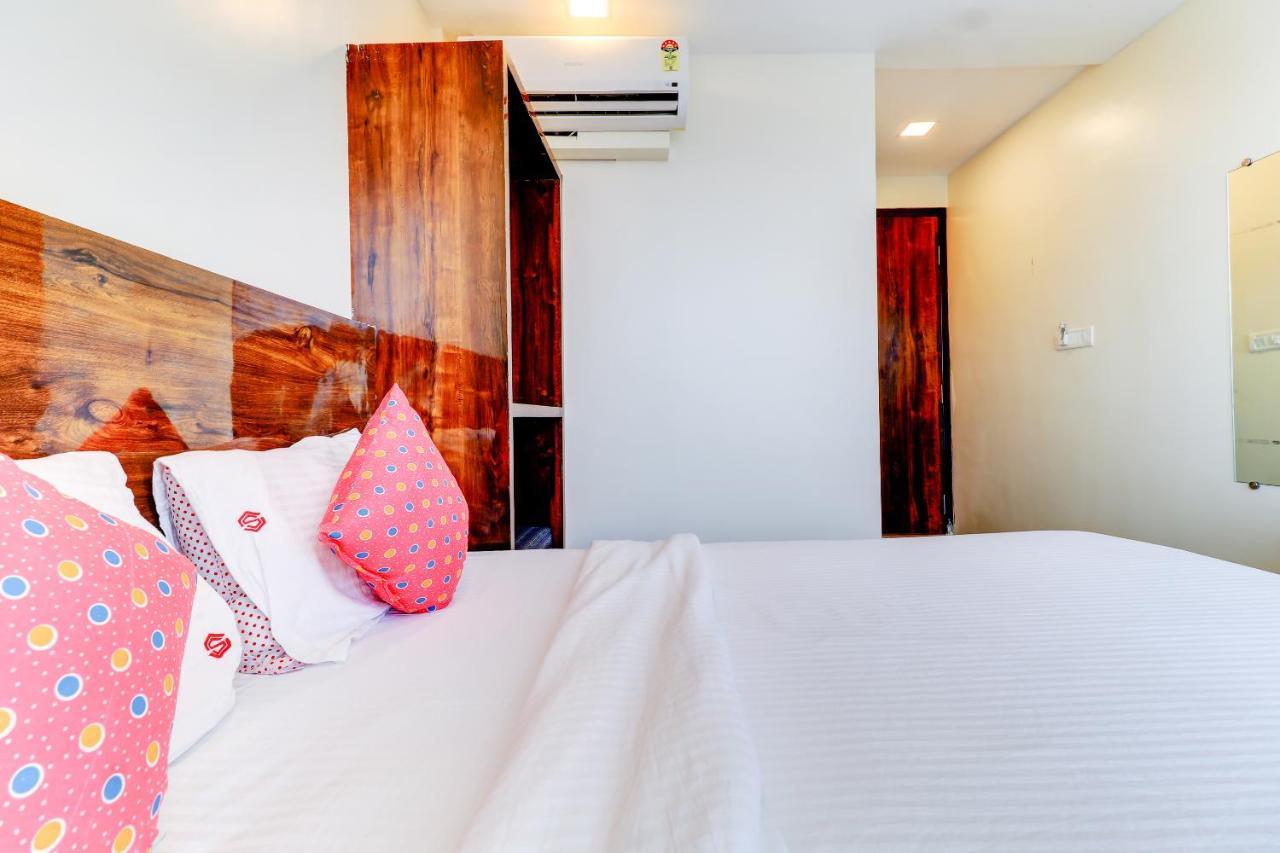 Hotel Prime Inn, Andheri West - Near Mumbai International Airport Exteriör bild